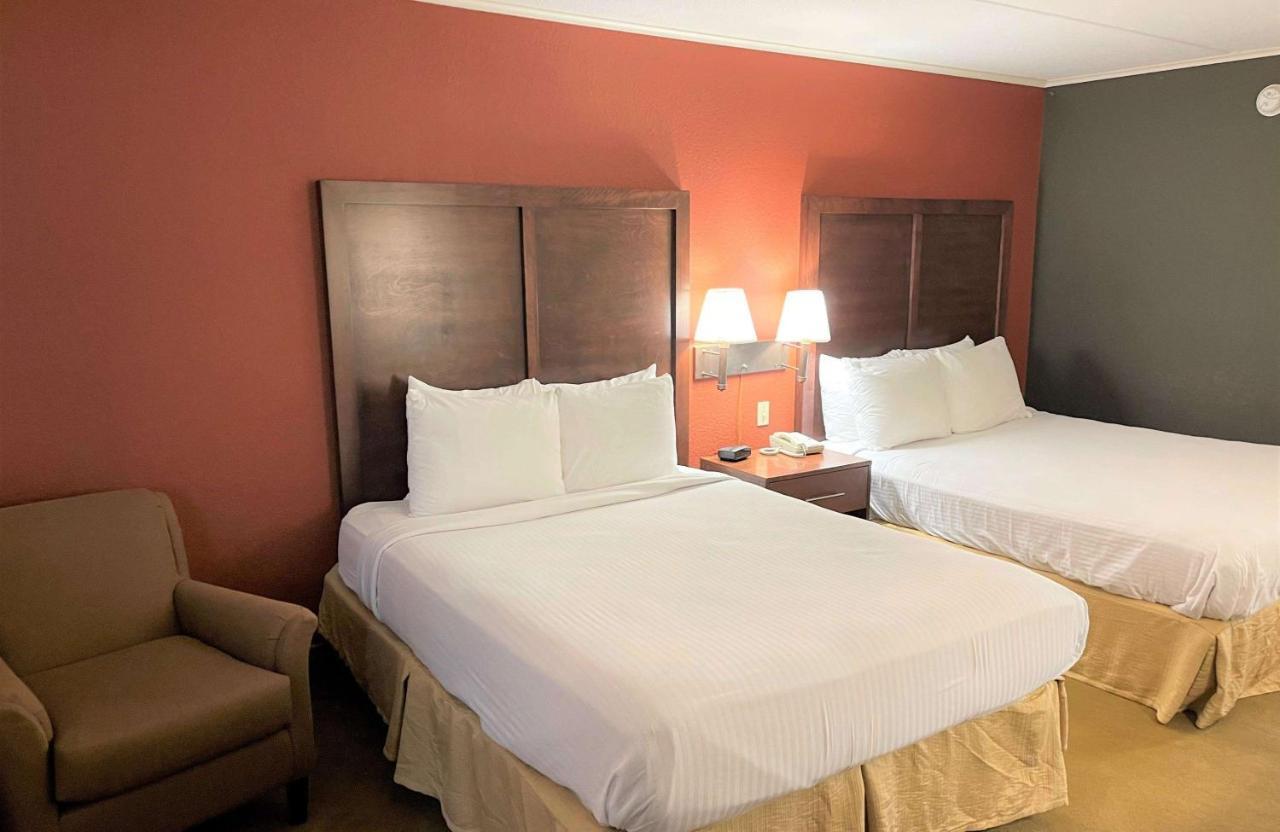 Crossroads Hotel & Event Center Fort Dodge Luaran gambar