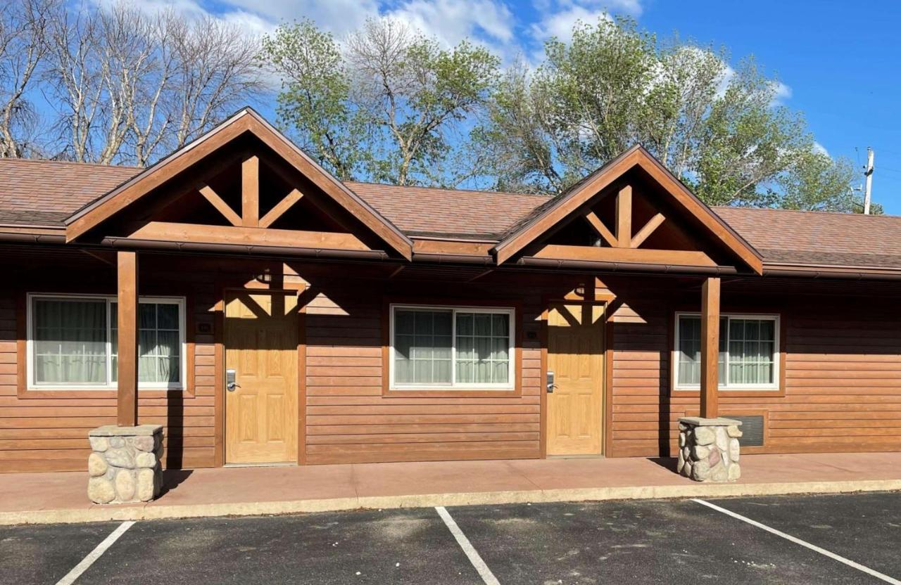 Crossroads Hotel & Event Center Fort Dodge Luaran gambar