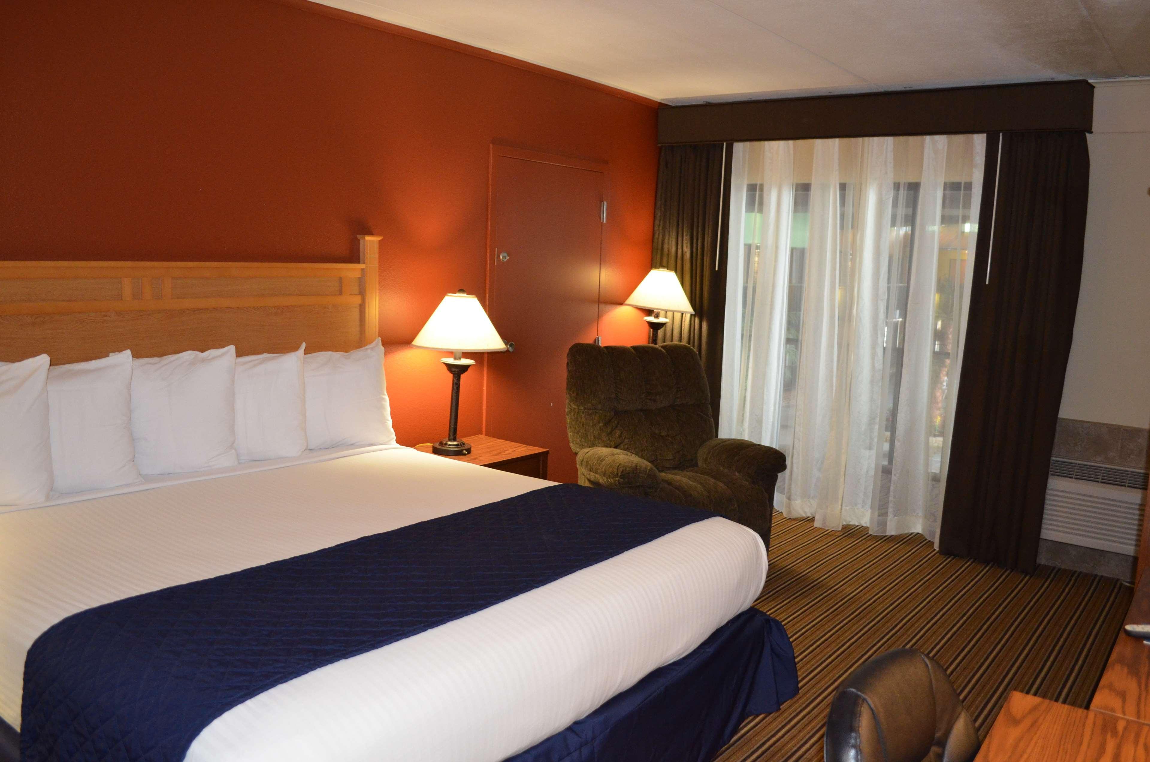 Crossroads Hotel & Event Center Fort Dodge Luaran gambar