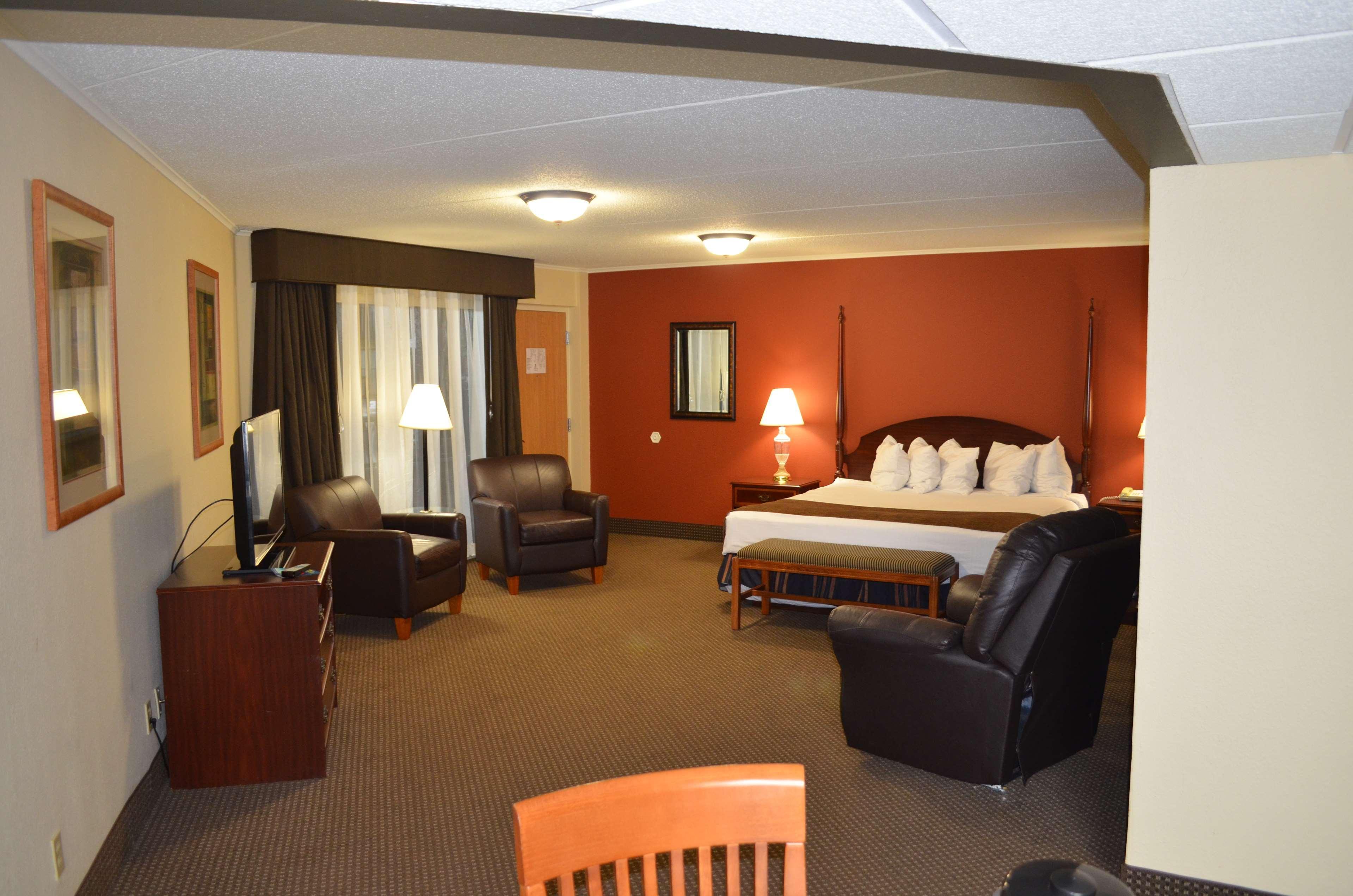 Crossroads Hotel & Event Center Fort Dodge Luaran gambar