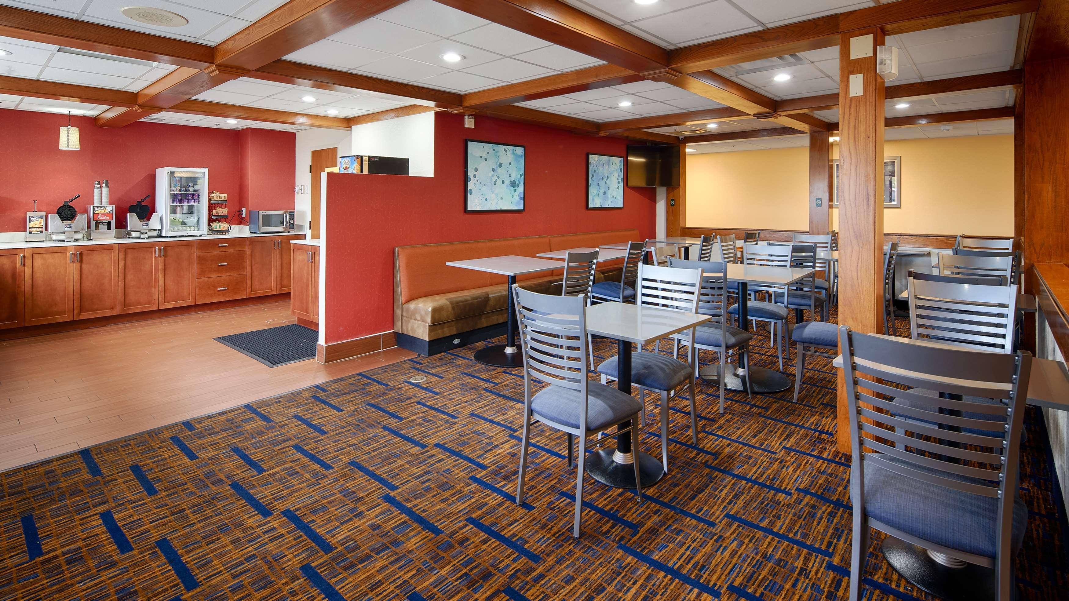 Crossroads Hotel & Event Center Fort Dodge Luaran gambar
