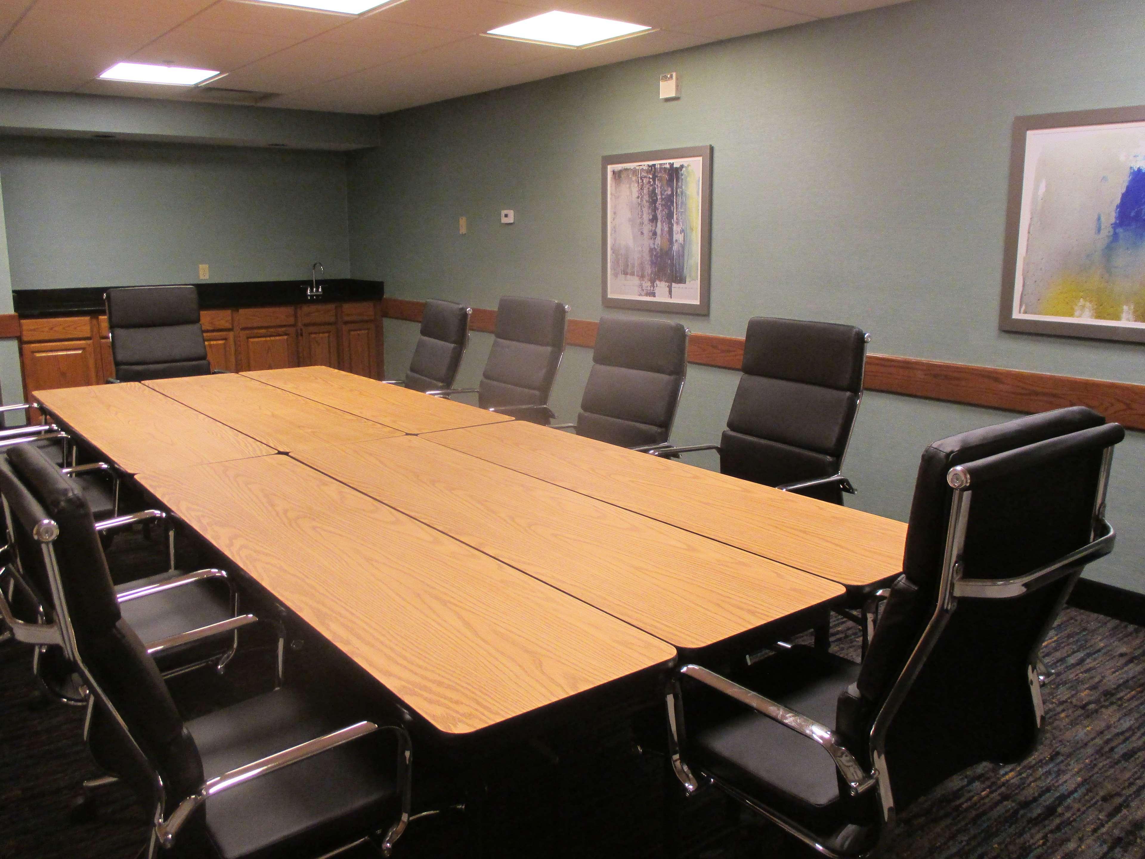 Crossroads Hotel & Event Center Fort Dodge Luaran gambar