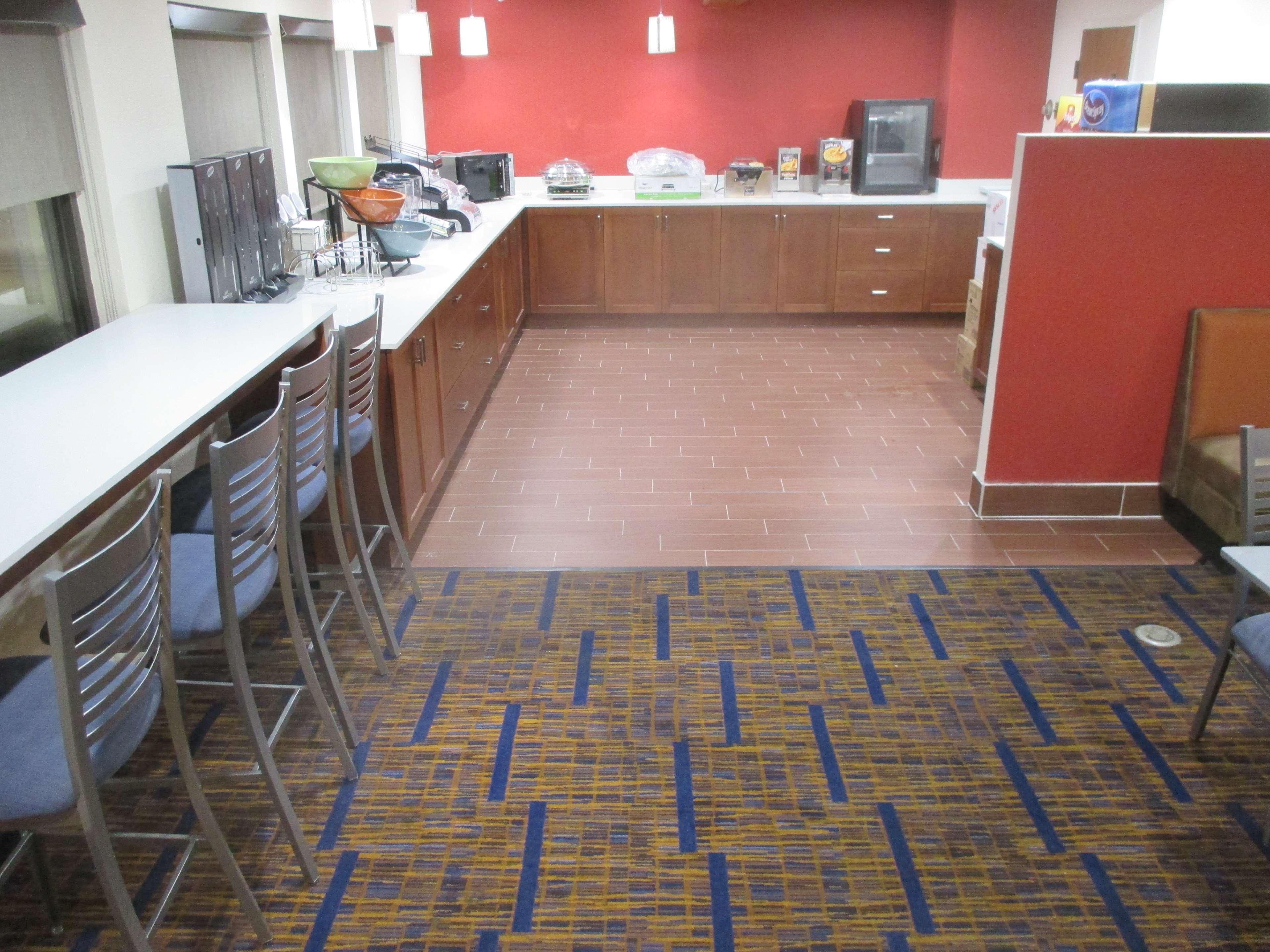 Crossroads Hotel & Event Center Fort Dodge Luaran gambar